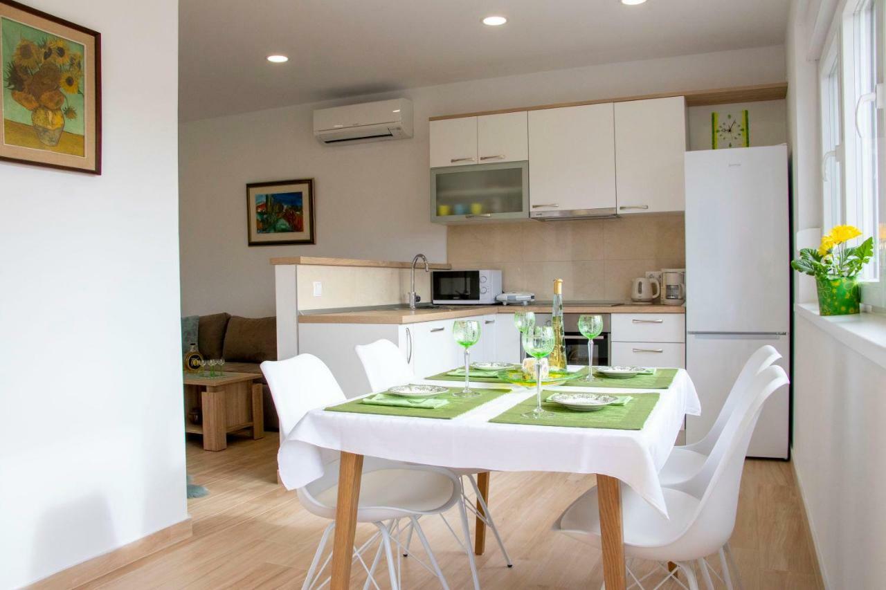 Apartments Mobine Metković Екстериор снимка