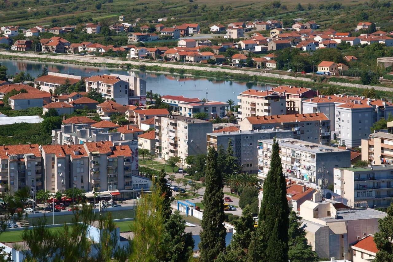 Apartments Mobine Metković Екстериор снимка